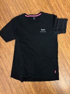 Rapha New York Men's Black Crew Neck T-Shirt with Pink Trim size L